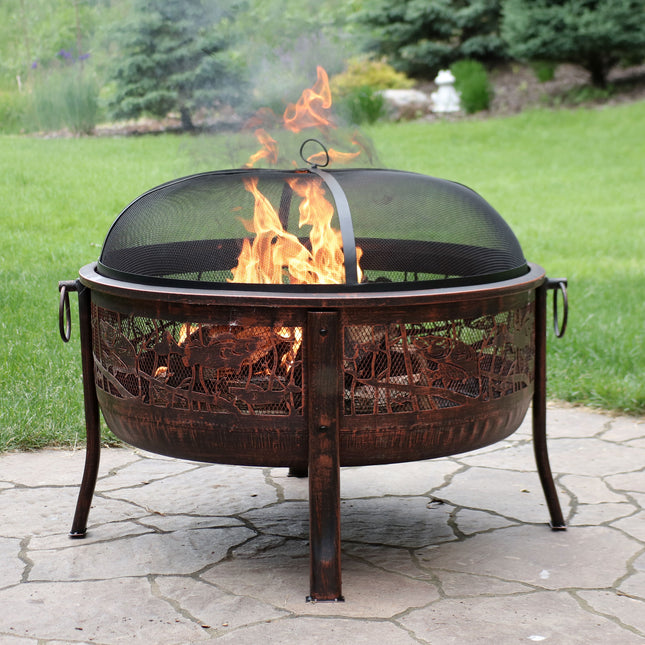 Sunnydaze Northwoods Fishing Fire Pit, 30-Inch Diameter, with Spark Screen