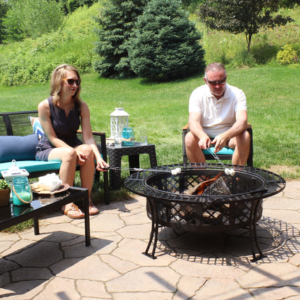 Diamond Weave Large Patio Fire Pit with Spark Screen, 40 Inch Diameter, by Sunnydaze Decor