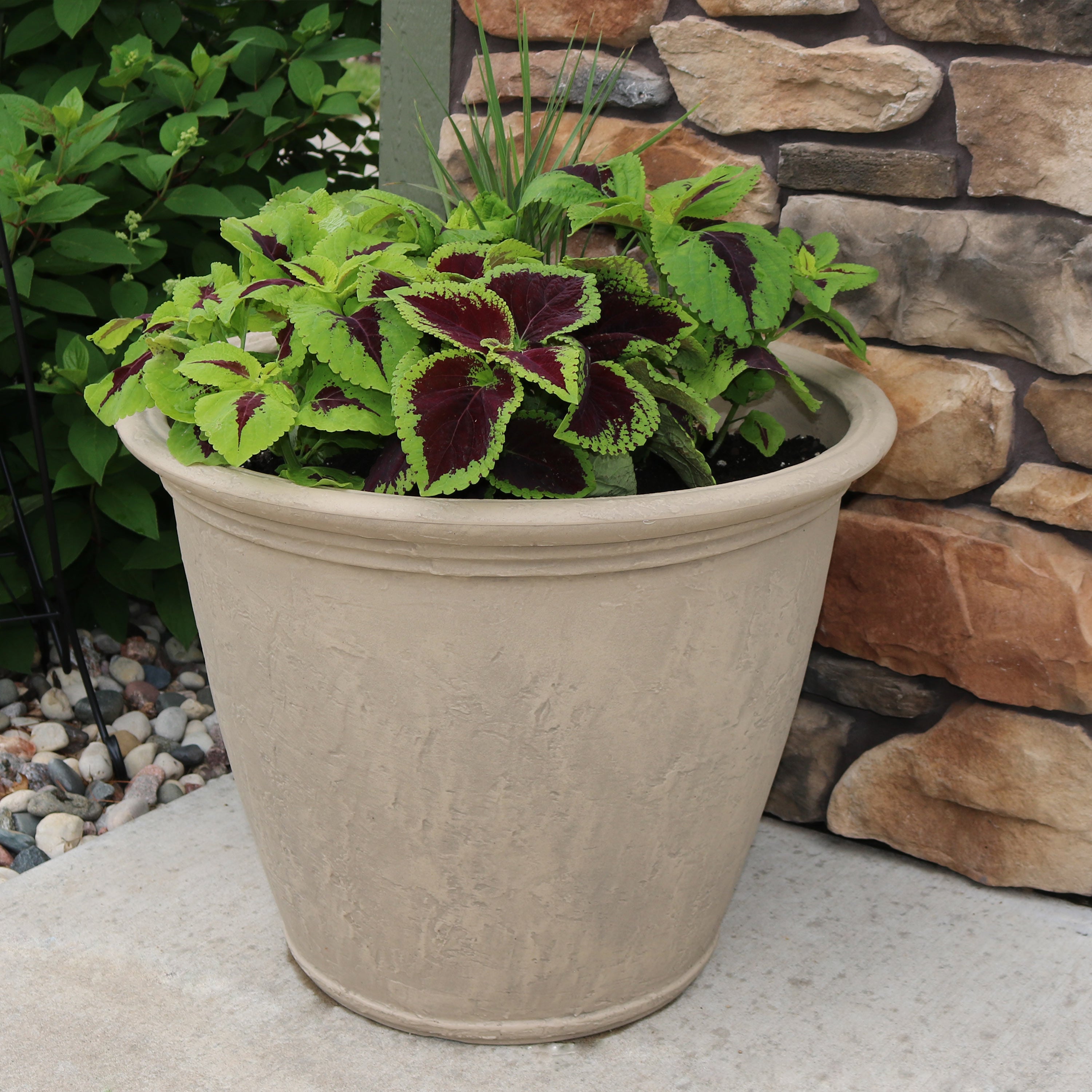 24 diameter plant pot Sunnydaze Anjelica Indoor/Outdoor Planter Pot, Beige Finish, 24-Inch Diameter