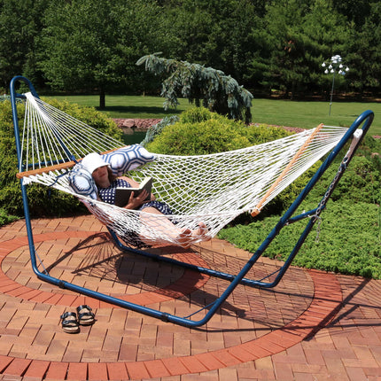 Sunnydaze Rope Spreader Bar Hammock with Blue Multi-Use Universal Steel Stand and Blue and Gray Octagon Pillow, 400-Pound Capacity