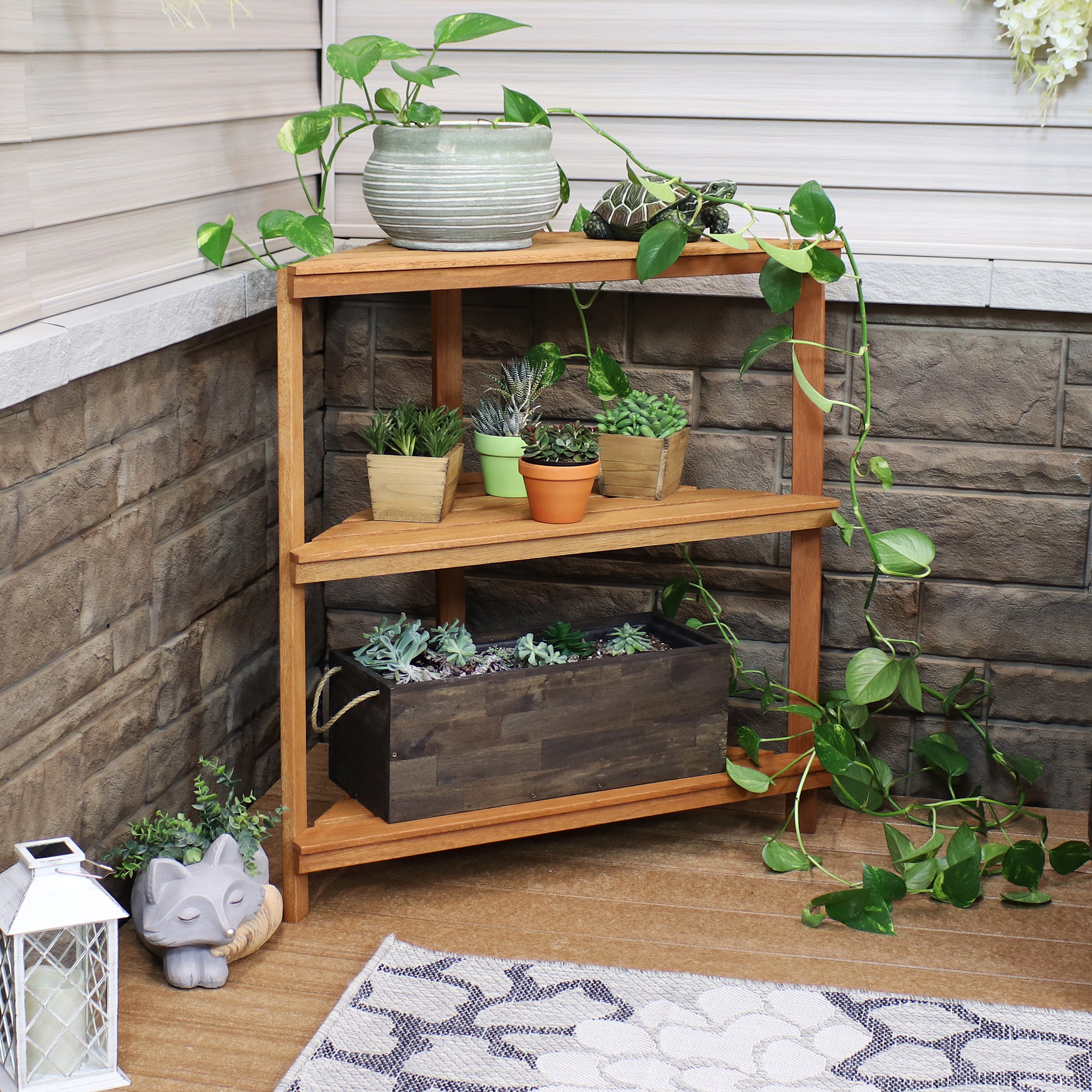 le petit jardin wooden 3-shelf indoor-outdoor plant stand Sunnydaze Meranti Wood 3-Tier Indoor/Outdoor Corner Plant Stand with Teak Oil Finish, 36-Inch